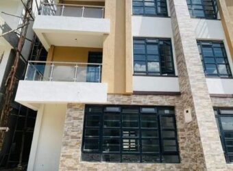 Gated estate with 26 impeccably designed 4-bedroom Townhouses + DSQ to let