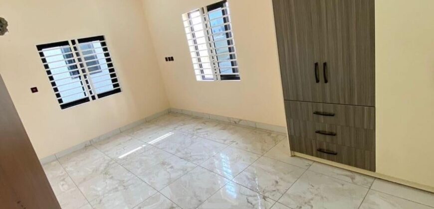 4 Bedroom home & 1 Bq For Rent/Sale Achimota mile 7