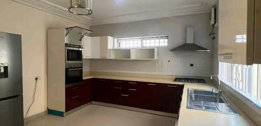 Executive 3 bedrooms apartment In Ashale Botwe For rent