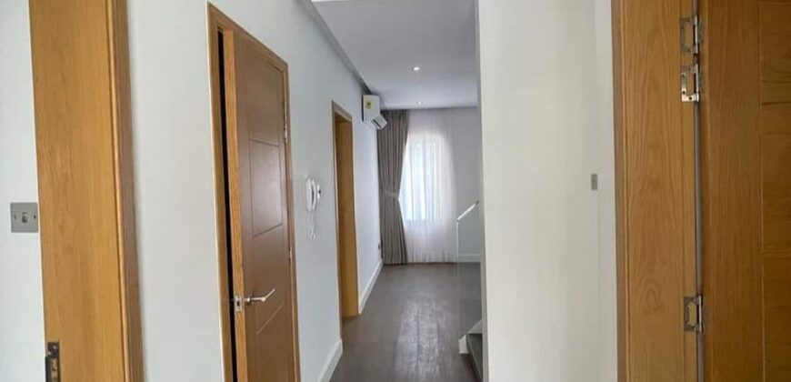 4 bedroom town-house to-let @ Adjiriganor