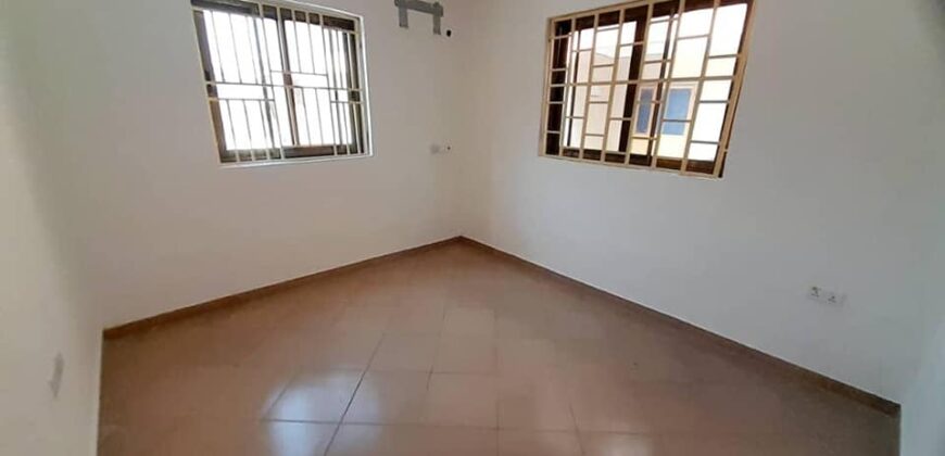 2bedroom self contained apartment for rent in Taifa, few minutes away from the main station.