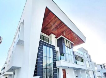 5BEDROOM FULLY DETACHED DUPLEX FOR SALE AT OSAPA LONDON LEKKI