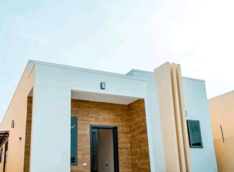 Luxury 3 bedroom house with 1 bedroom BQ is up for sale at Tema community 22 Accra Ghana