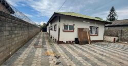 3 bedroom with 1 bedroom cottage for Rent in nyumba yang