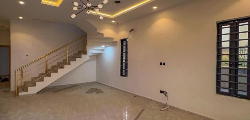 4 BEDROOM FULLY DETACHED DUPLEX WITH A BQ