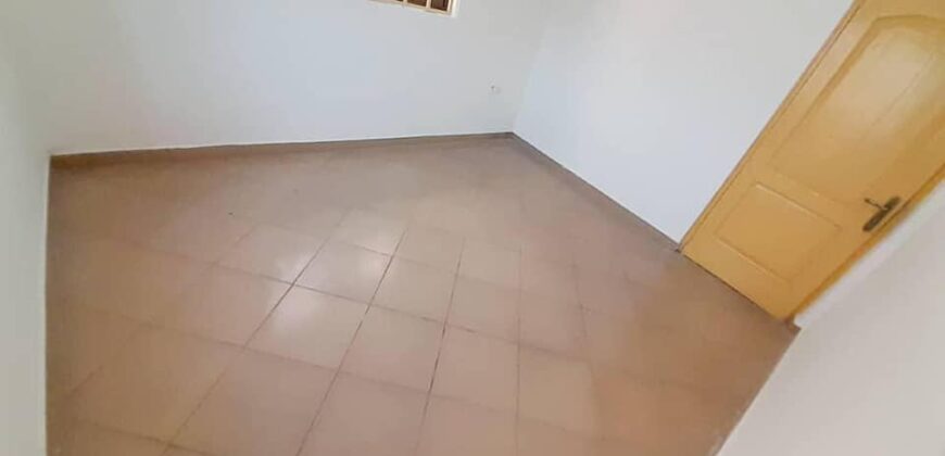 2bedroom self contained apartment for rent in Taifa, few minutes away from the main station.