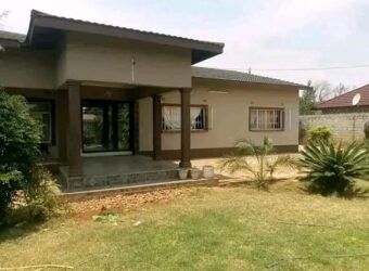 4 Bedroomed Executive Stand Alone House For Sale in Makeni Bonaventure