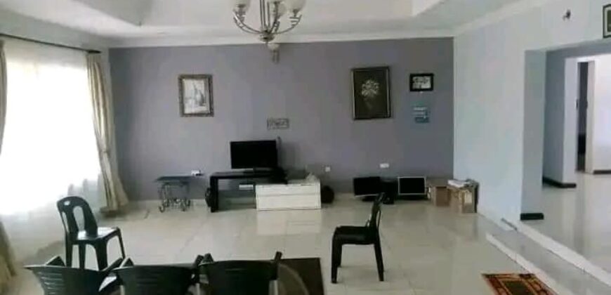 4 Bedroomed Executive Stand Alone House For Sale in Makeni Bonaventure