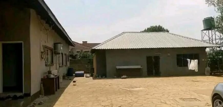 4 Bedroomed Executive Stand Alone House For Sale in Makeni Bonaventure