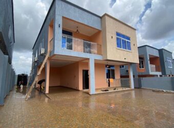 4 Bedroom house for rent!! Oyarifa