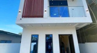 Executive Newly Built 4bedrooms 1 storey House is up for sale in East legon Ogbojo