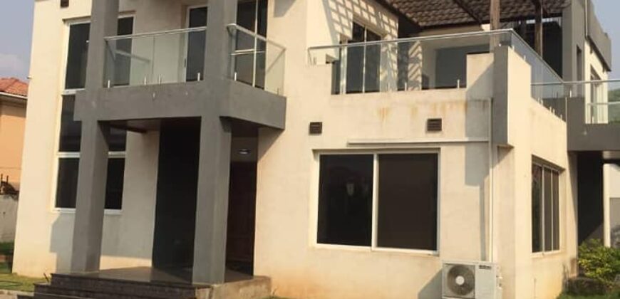 SALE | 4 BEDROOMED | ROMA PARK ALONG THE TAMAC