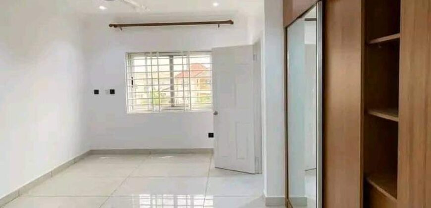 3 bedroom semi detached townhouse available for rent at Oyarifa