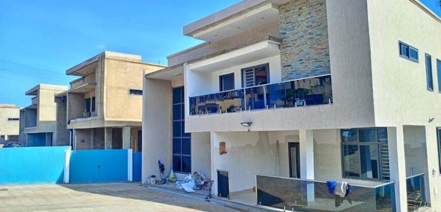 5 BED PLUS BOYS QUARTER FOR RENT 5 BED STORY HOUSE PLUS 2 BOYS QUARTER FOR RENT ATKWABENYA ACP