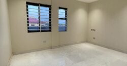 3bedroom house at oyarifar for sale