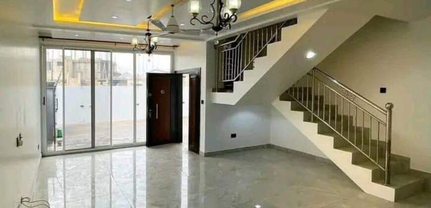 Executive newly built 3 bedroom semi detached self compound for rent in Oyarifa