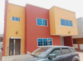 Executive fairly used 4bedrooms house for sale *@Achimota-Tantra Hill *