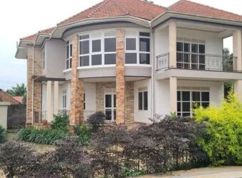 A CHARMING 6BEDROOM HOUSE FOR SALE AT UGANDA-ENTEBBE