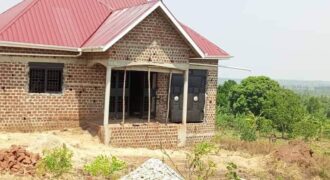 2 BEDROOM SELFCONTAINED WITH 2 ACRESOF LAND FOR SALE AT UGANDA-KAPEEKA