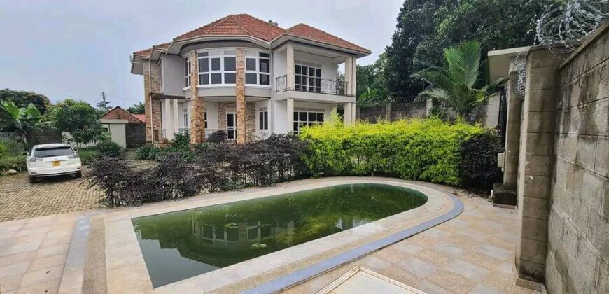 A CHARMING 6BEDROOM HOUSE FOR SALE AT UGANDA-ENTEBBE