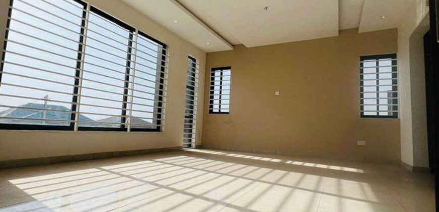 4 Bedrooms house with BQ for sale at Lakeside Accra