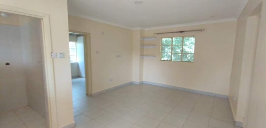 Karen, lovely 2 bedroom mini apartment to let