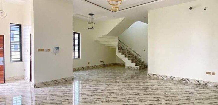 ? Contemporary 5-bedroom fully detached duplex for sale in Ikota, Lekki, Lagos