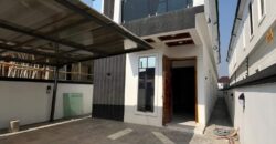 4 BEDROOMS FULLY DETACHED DUPLEX