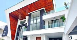 Contemporary 5 bedroom duplex with 2 Living rooms , A family lounge and a standard Staff Room for sale