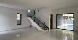 5 BEDROOM FULLY DETACHED DUPLEX