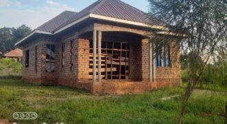 AN INSPIRING 3BEDROOM HOUSE FOR SALE AT UGANDA -GAYAZA