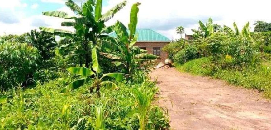 HOUSE FOR SALE AT UGANDA -matuga kakerenge