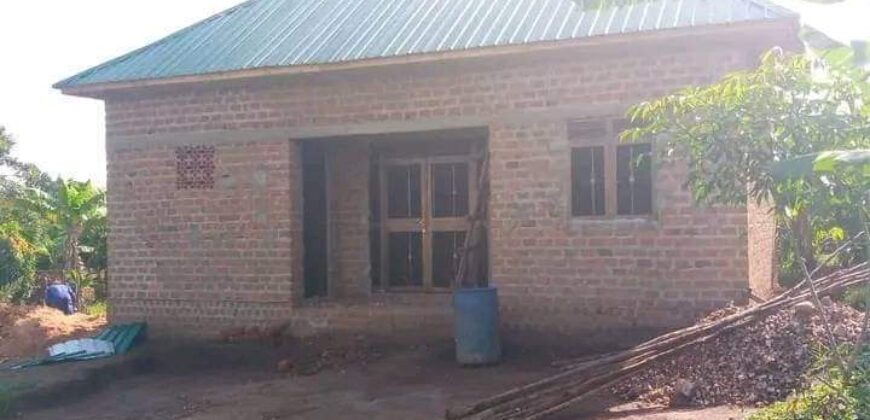 HOUSE FOR SALE AT UGANDA -matuga kakerenge