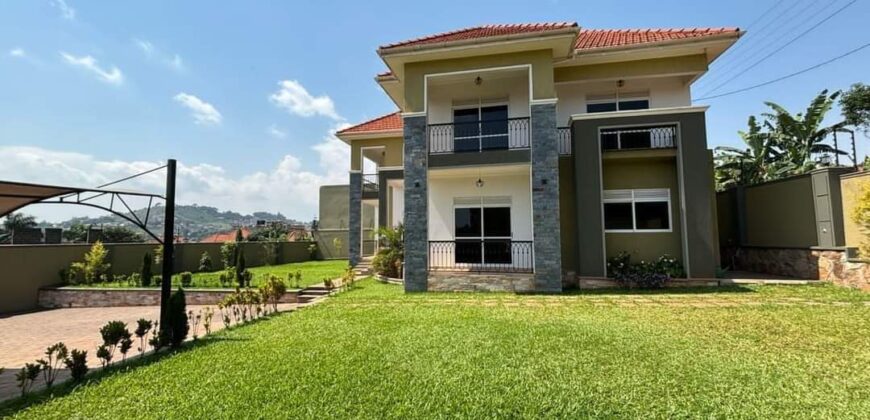 5 BEDROOM HOUSE FOR SALE AT UGANDA -ENTEBBE