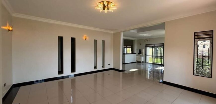 5 BEDROOM HOUSE FOR SALE AT UGANDA -ENTEBBE