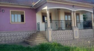 3BEDROOM HOUSE FOR SALE AT UGANDA -ENTEBBE