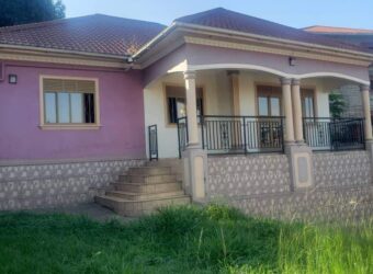 3BEDROOM HOUSE FOR SALE AT UGANDA -ENTEBBE