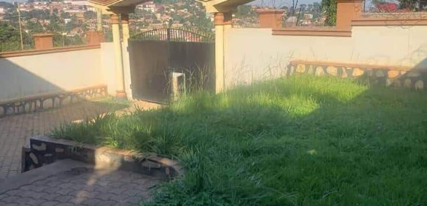 3BEDROOM HOUSE FOR SALE AT UGANDA -ENTEBBE