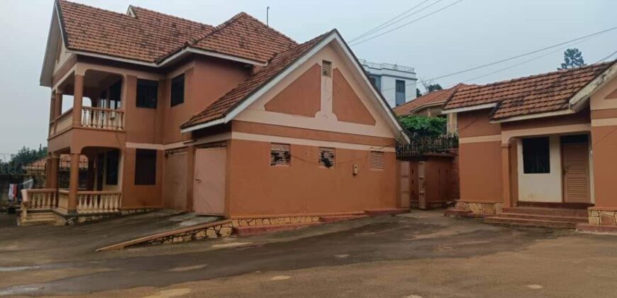 A RESIDENTIAL HOUSE FOR SALE AT UGANDA -Bunga Gaba munyonyo