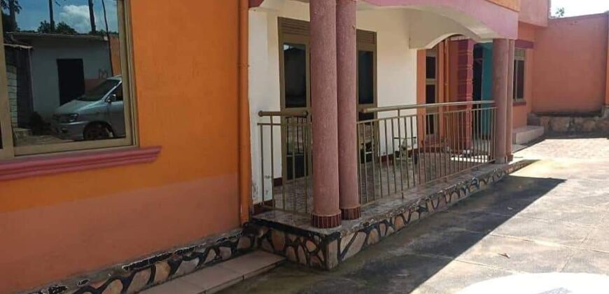 3BEDROOM HOUSE FOR SALE AT UGANDA -ANKWERO