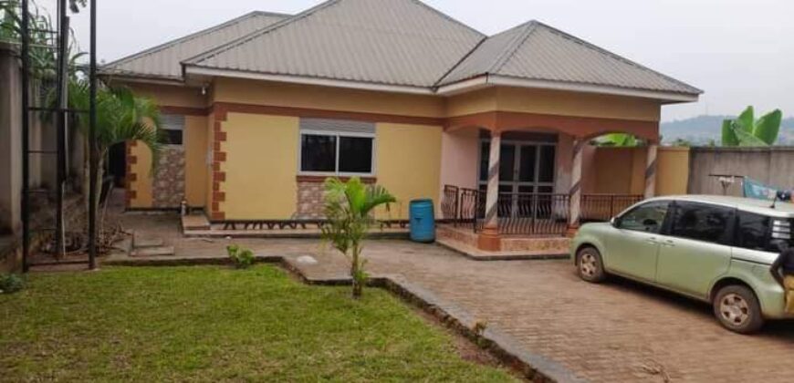 3BEDROOM HOUSE FOR SALE AT UGANDA -Nsangi Masaka