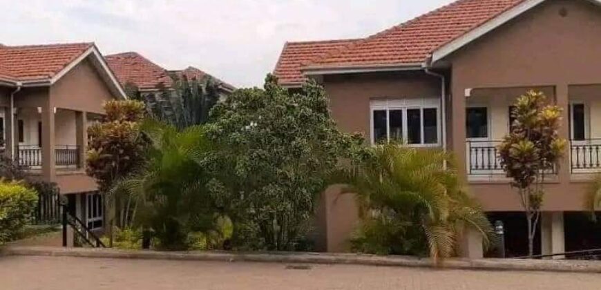 A BEAUTIFUL 4 BEDROOM HOUSE FOR SALE AT UGANDA -KAMPALA