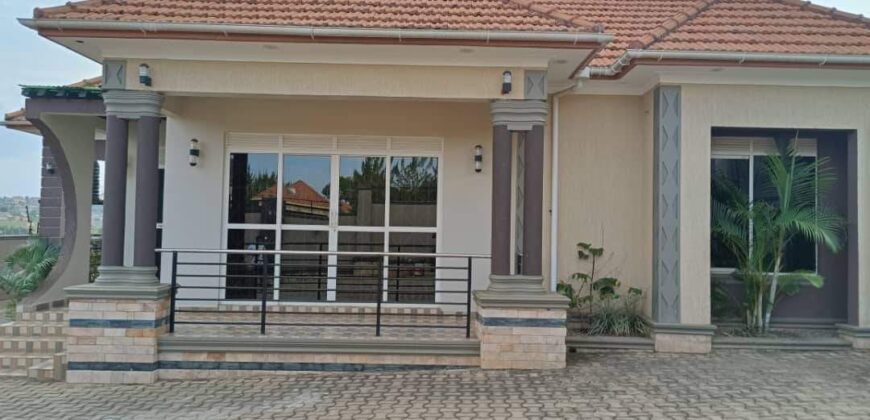 KIIRA – KIMWANYI: HOUSE FOR SALE.