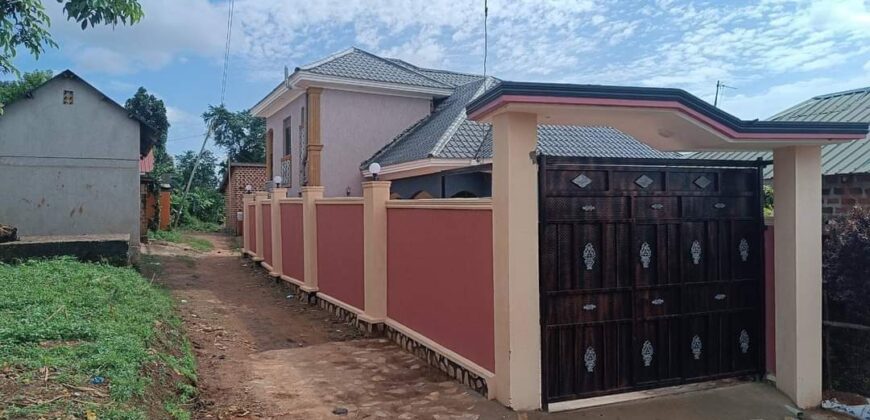 FLAT HOUSE FOR SELL AT ) NANSANA TOWN