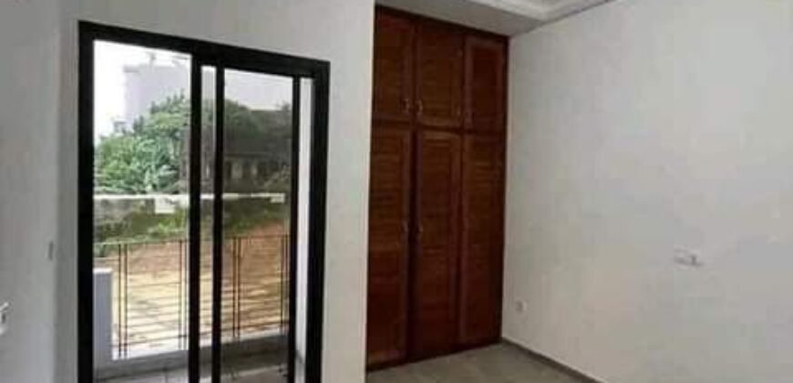 Appart 2 Chambres et 2 Sdb | 500.000 Fcfa