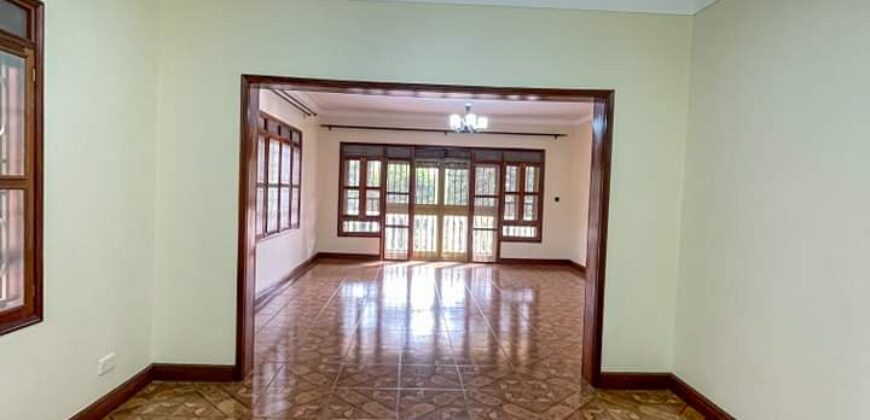 AN OUTSTANDING 6BEDROOMS HOUSE FOR RENT AT -NAGURU