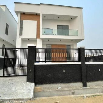 4 BEDROOM FULLY DETACHED FOR SALE IN NIGERIA -LEGOS