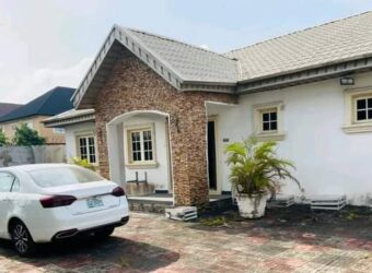 3 BEDROOM BUNGALOW WITH ROOM AND PARLOR