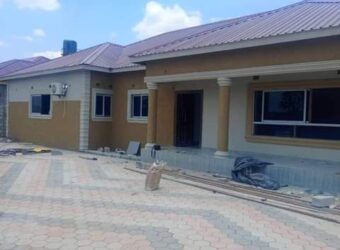 NEAT AND BEAUTIFUL SPACIOUS EXECUTIVE 4BEDROOMED NEWLY BUILT HOUSE FOR SALE 1800000 Zambian kwacha