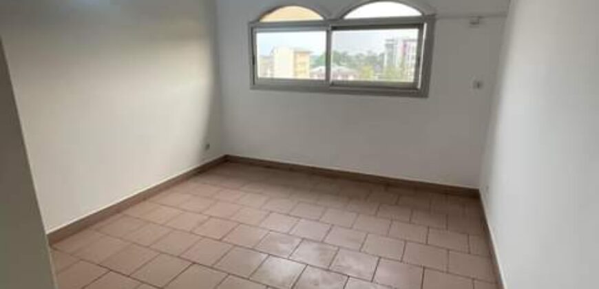 Vaste Appartement #Haut_standing à #Louer 850000Fcfa/mois